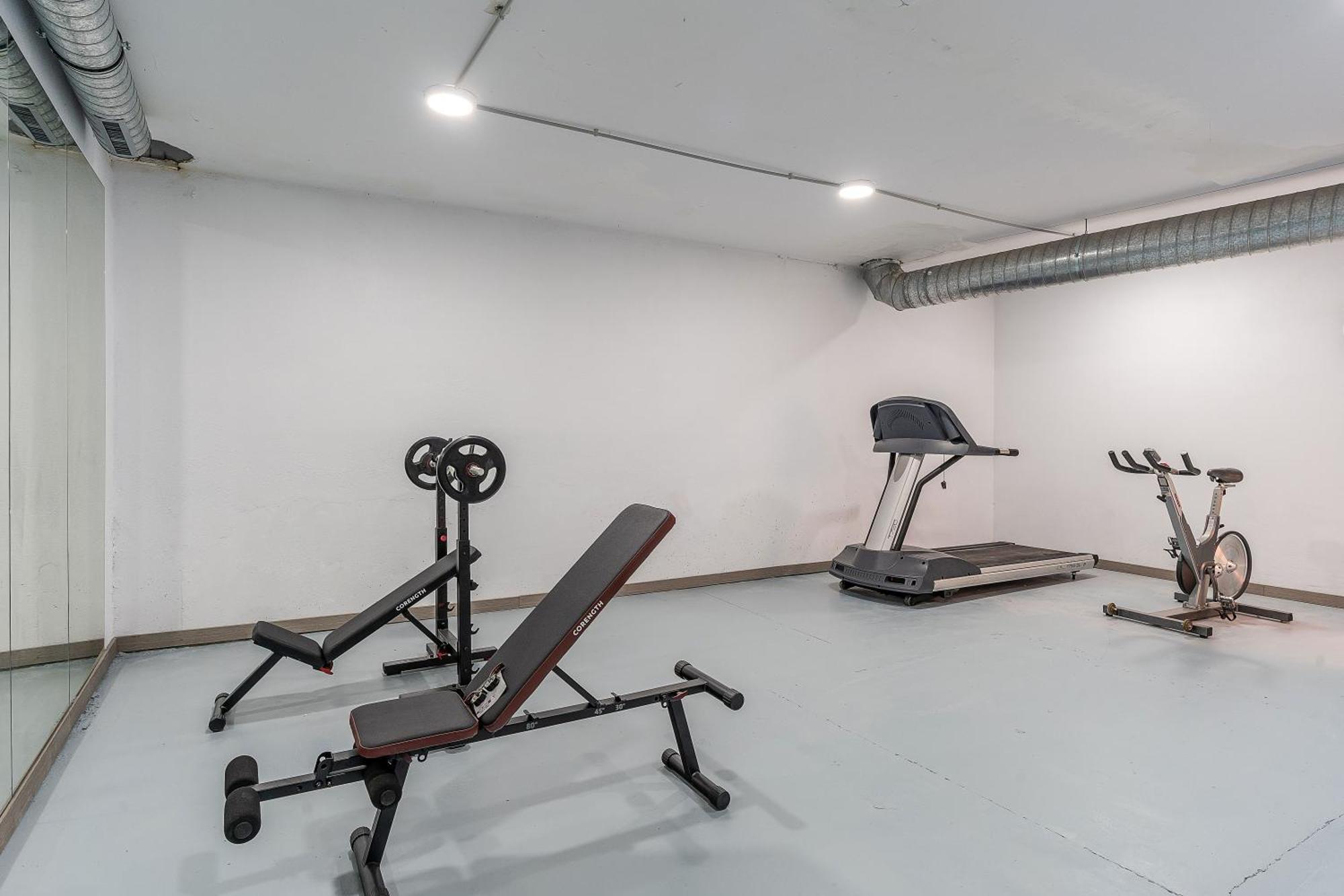 Ab North Barcelona Apartments Santa Coloma de Gramanet Екстериор снимка