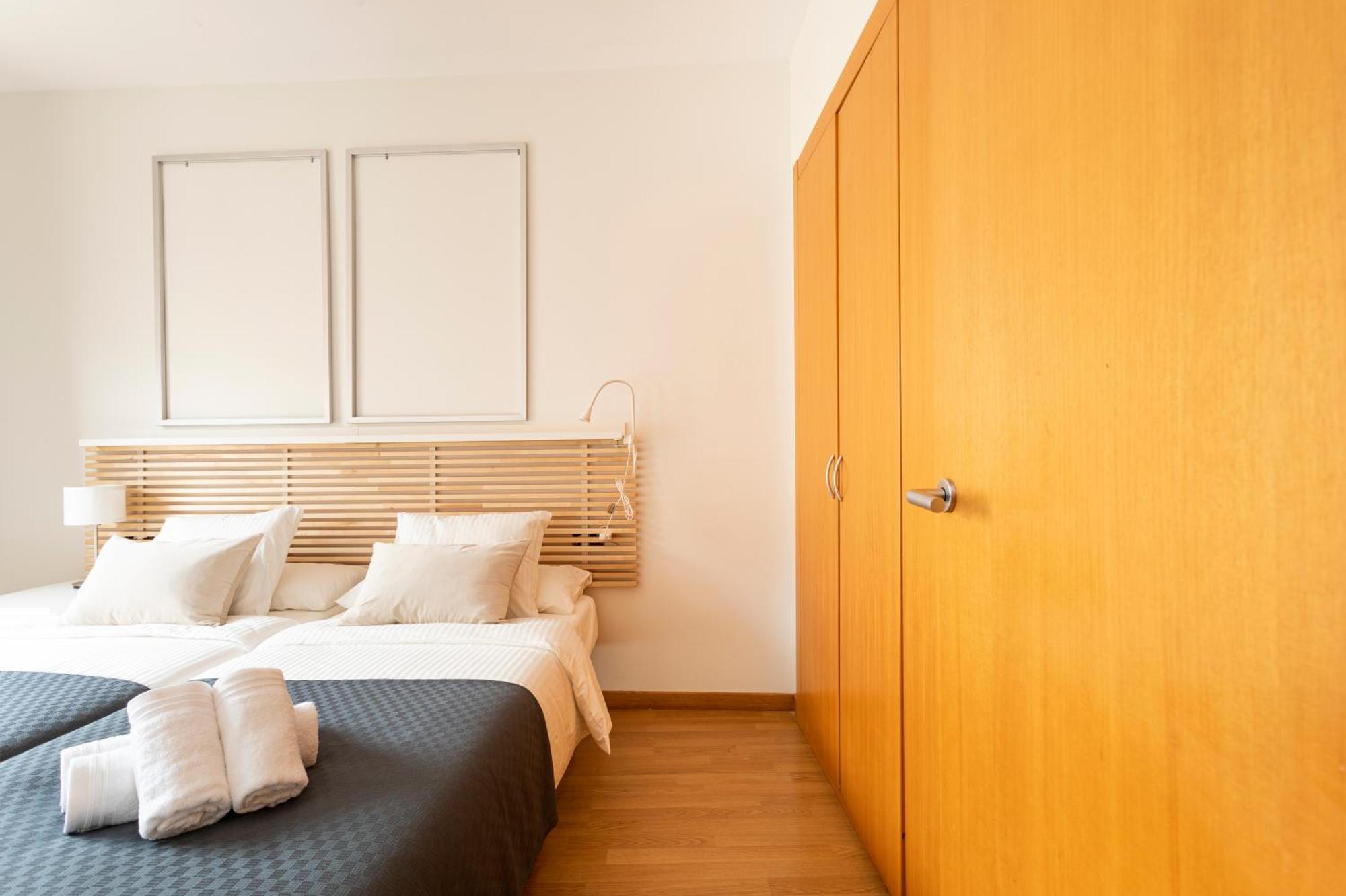 Ab North Barcelona Apartments Santa Coloma de Gramanet Екстериор снимка