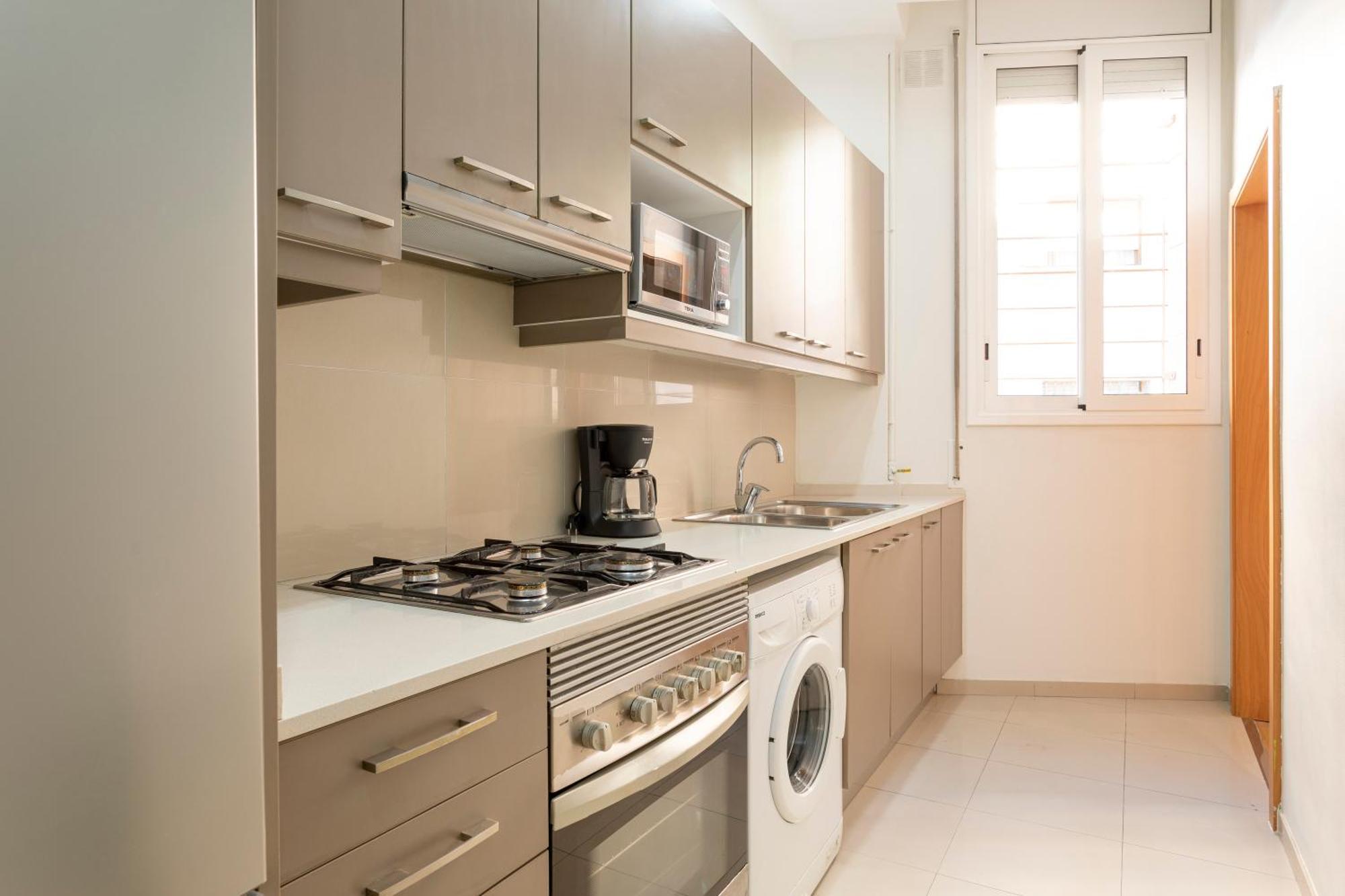 Ab North Barcelona Apartments Santa Coloma de Gramanet Екстериор снимка