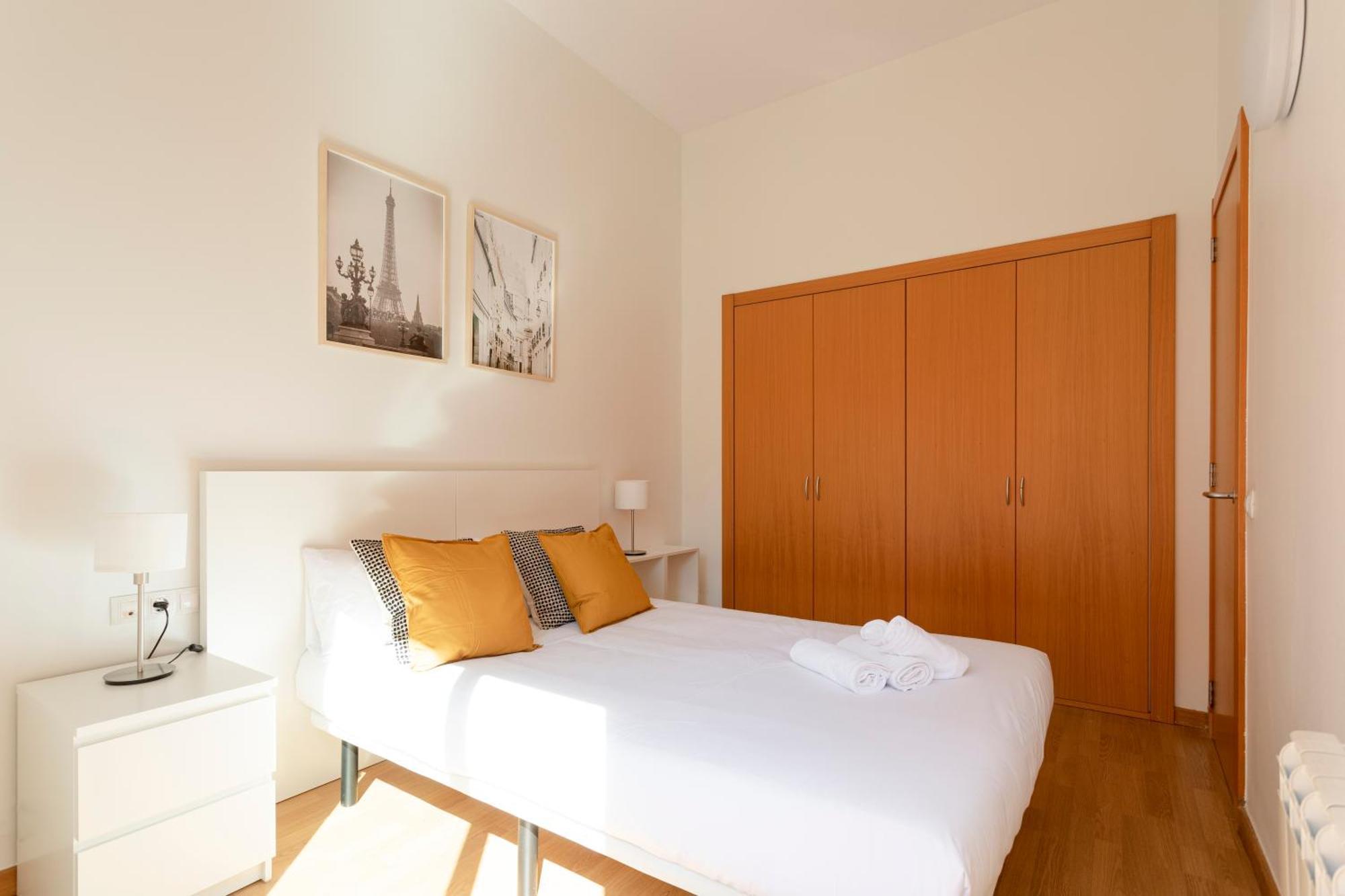 Ab North Barcelona Apartments Santa Coloma de Gramanet Екстериор снимка